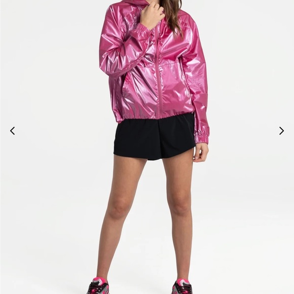 BNWT Ultralight Edition Jacket - Rhubarb - Picture 2 of 5